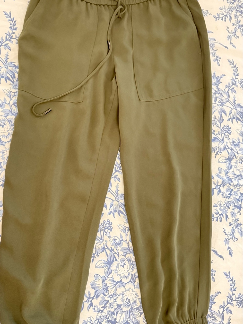 Ann Taylor Olive Green Drawstring Jogger Pants